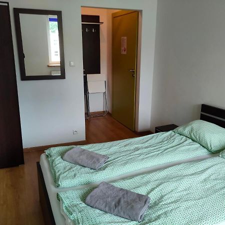 Lux Hostel - Z Prywatnymi Lazienkami 그디니아 외부 사진